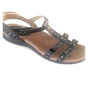 Taos orthotic Velcro sandal. Brand new size 9.